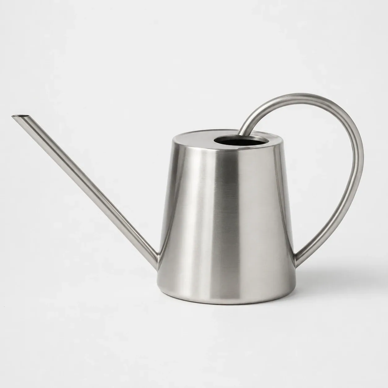1.5-litre stainless steel watering can – view 1