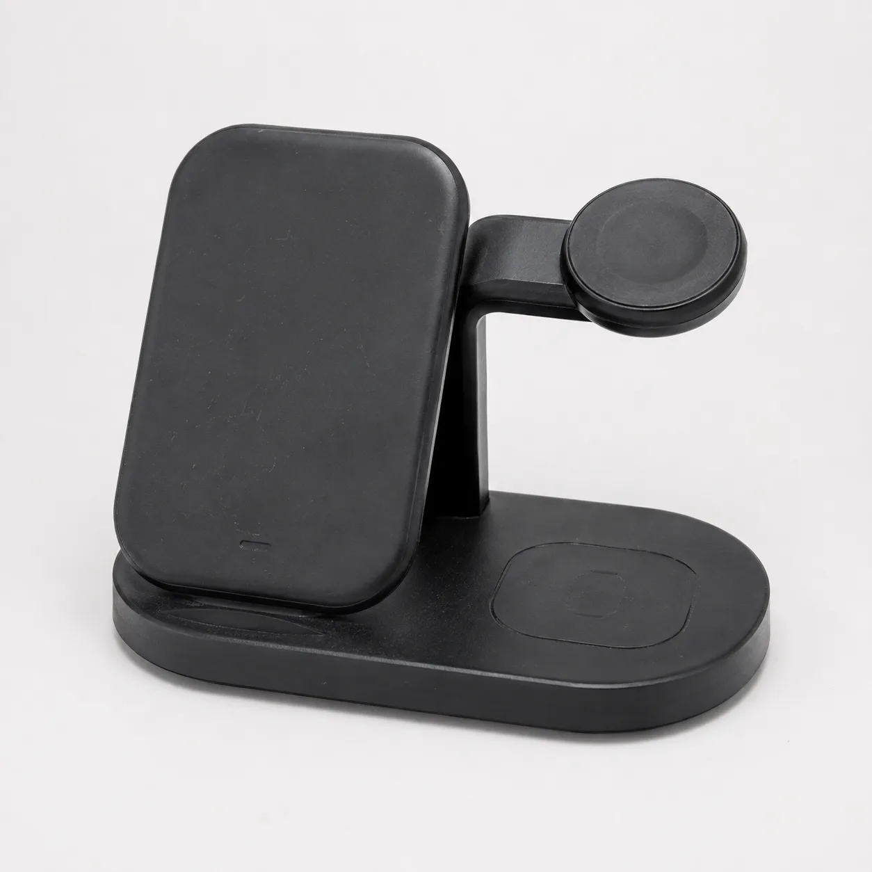 3-in-1-Ladestation schwarz – Ansicht 1