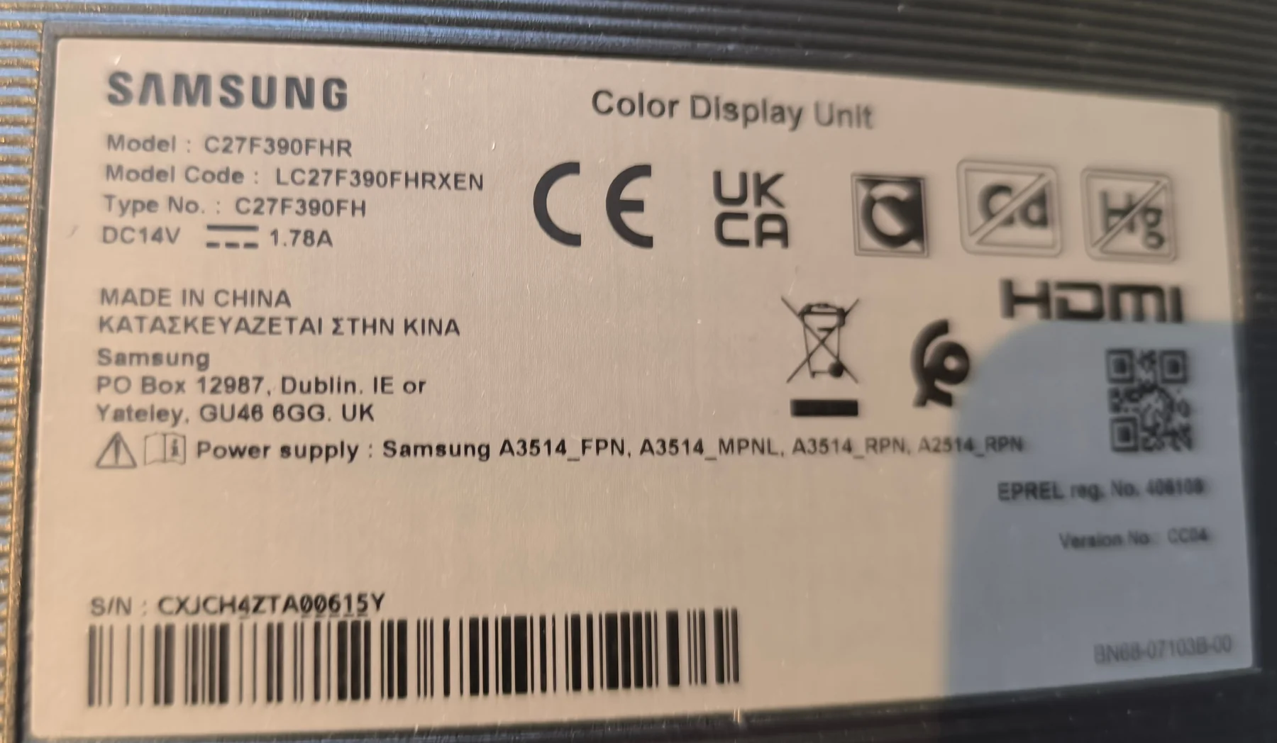 Samsung 27-inch CF390 curved monitor – view 2
