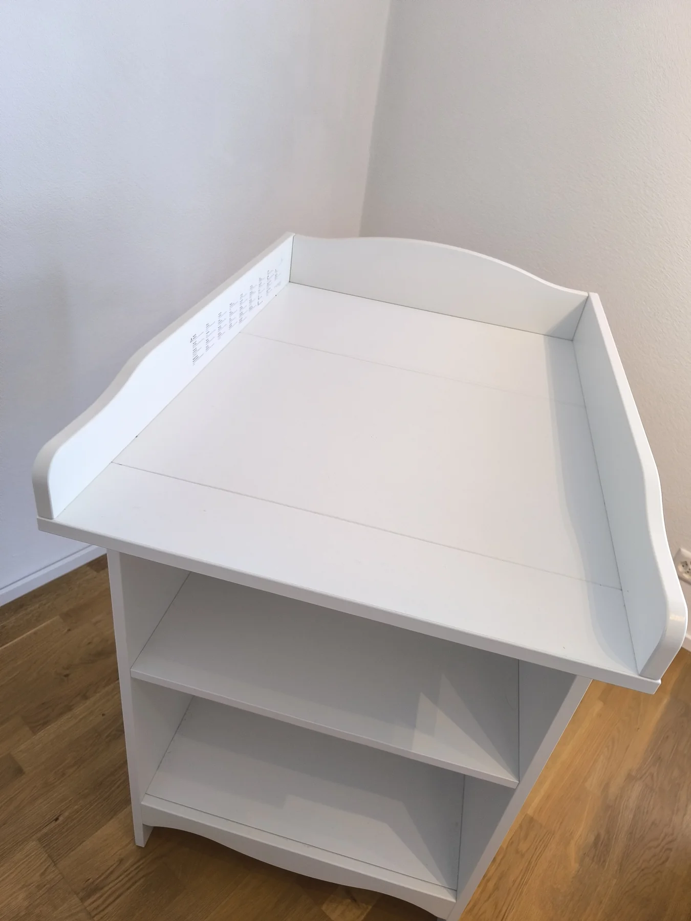 IKEA SMÅGÖRA changing table with pad – view 5